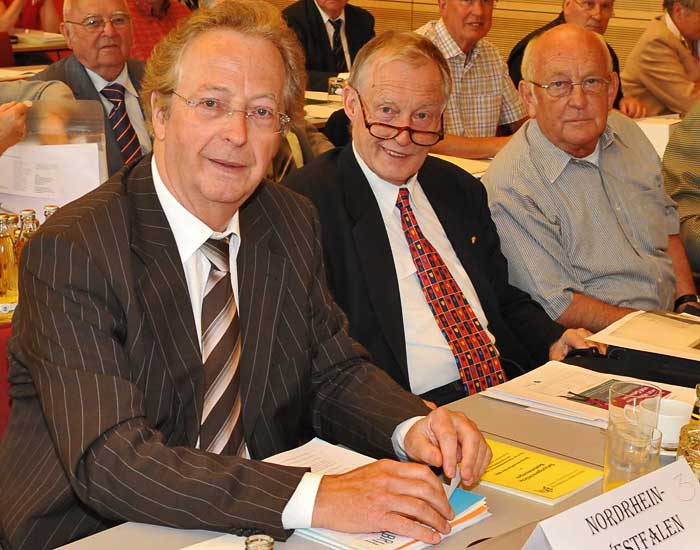 Der neue BRH-Bundesvorsitzende Berberich (mi) im Kreis des BRH-NRW-Vorstands Hans Burggraf, Rudolf Hambusch und Karl-Heinz Baum (von re).